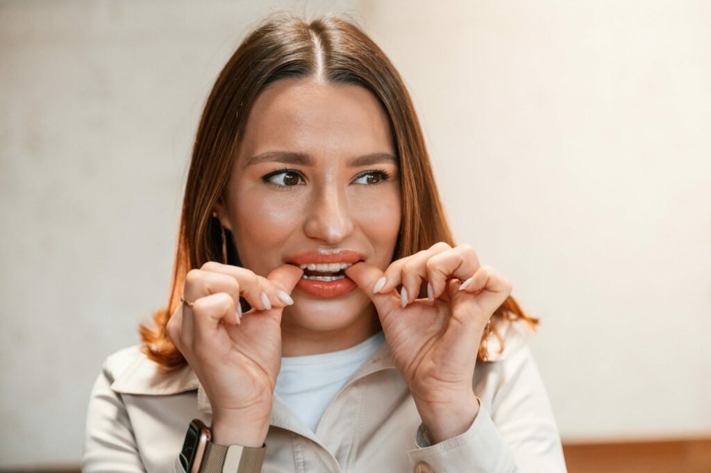 woman is touching aligner by the hands 1536x1022 1